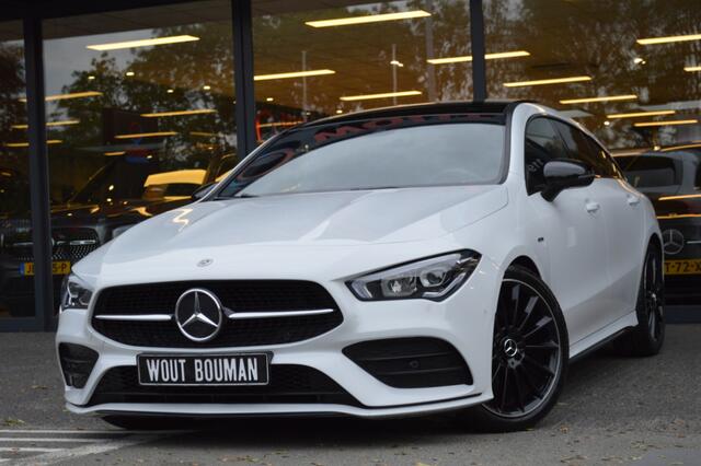 Mercedes-Benz CLA-KLASSE Shooting Brake 200 AMG Led Panorama Widescreen Sfeer Camera Night Pdc