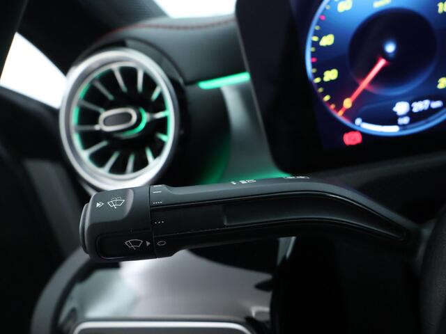 Mercedes-Benz CLA-KLASSE 200 AMG Line | Achteruitrijcamera | Multispaaks LM velgen | Sfeerverlichting | Nightpakket | Inclusief 24 maanden MB Certified garantie voor Europa.