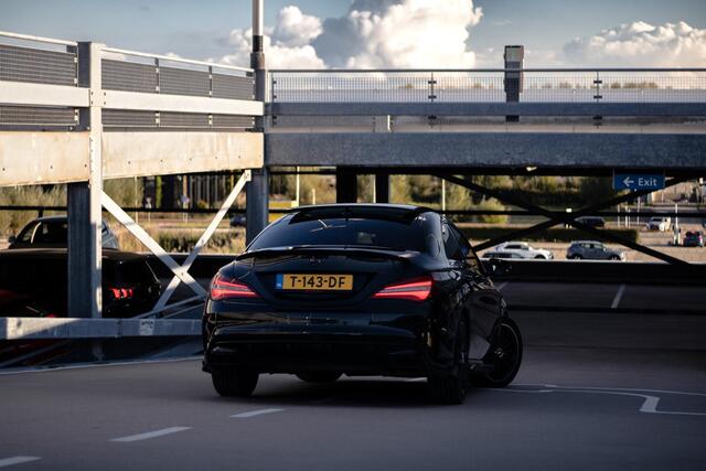 Mercedes-Benz CLA-KLASSE 180 AMG|PANO|CAMERA|DODEHOEK