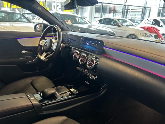 Mercedes-Benz CLA-KLASSE 250 e AMG Line | Panoramadak | Sfeerverlichting | Achteruitrijcamera | Cruise control | Climate control | Apple carplay | Elek. inklapbare spiegels