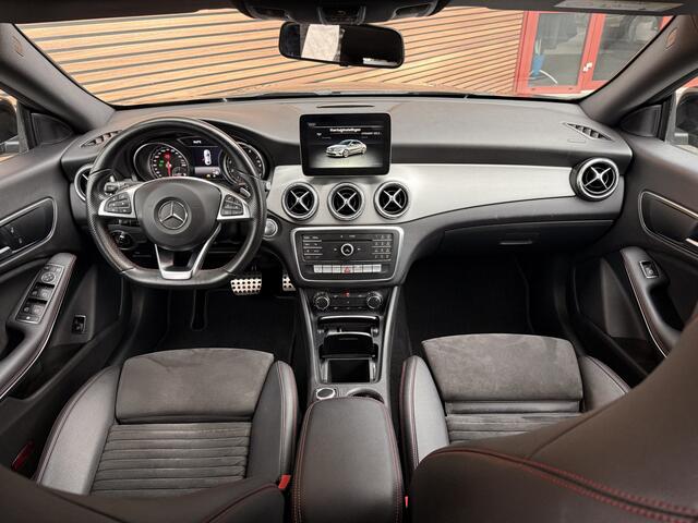 Mercedes-Benz CLA-KLASSE 180 Ambition AMG-Line 18Inch / Sportstoelen / Navi / Telefoon