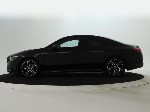 Mercedes-Benz CLA-KLASSE 180 Business Solution AMG | AMG Line | Achteruitrijcamera | Night Pakket | Sfeerverlichting | Inclusief 24 maanden MB Certified garantie voor Europa.