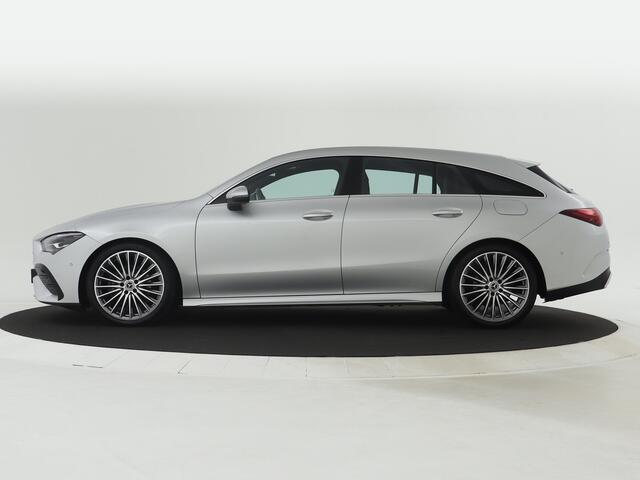 Mercedes-Benz CLA-KLASSE Shooting Brake 180 AMG Sportpakket | Keyless Go | Sfeerverlichting | Car Play | Stoelverwarming | Parkeerpakket met Camera | Inclusief 24 maanden Mercedes-Benz Certified garantie voor Europa.