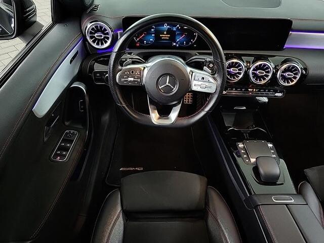 Mercedes-Benz CLA-KLASSE Shooting Brake 180d AMG | Navi | Camera | M-Bux | Trekhaak