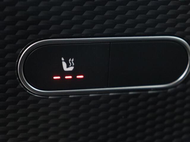 Mercedes-Benz CLA-KLASSE 250e Luxury Line | Leder | Trekhaak | Carplay | Stoelverwarming | Widescreen | Camera | Stuurverwarming | Navigatie | Park Assist | Cruise control | PHEV | Plug In