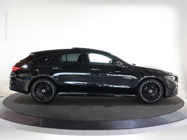 Mercedes-Benz CLA-KLASSE Shooting Brake 180 Business Solution AMG | AMG Line Plus | Nightpakket | Head-up display | 360° camera | Dodehoekassistent | 19 inch AMG Velgen |
