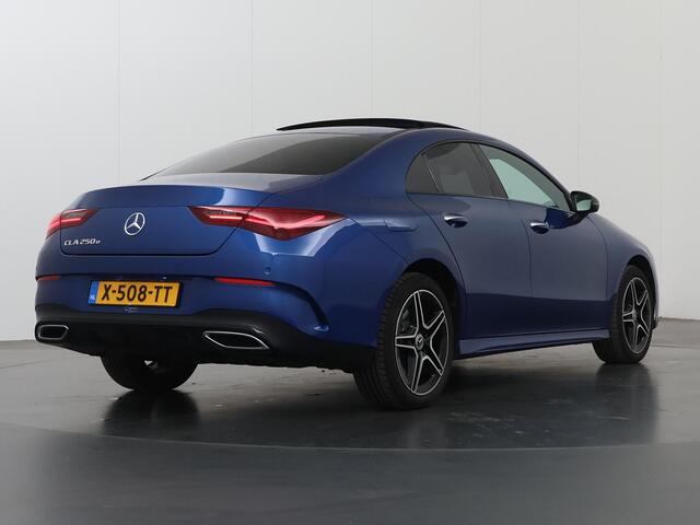 Mercedes-Benz CLA-KLASSE 250 e AMG Line | Night | Panoramadak | Stoelverwarming | Achteruitrijcamera |