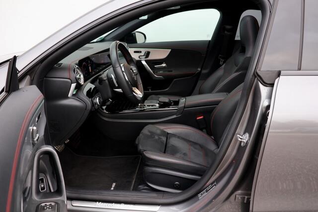 Mercedes-Benz CLA-KLASSE Shooting Brake 200 Bus Solution AMG - 163 pk **Pano / Sfeer