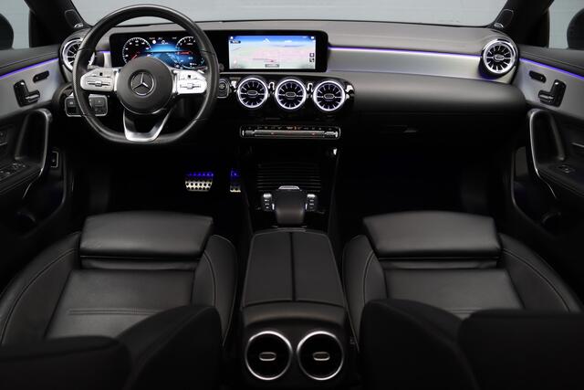 Mercedes-Benz CLA-KLASSE 250 e AMG Line | Distronic+ | Panoramadak | Memory | Burmester | HUD | Surround Camera | Keyless Go | Nightpakket | Augmented Reality |