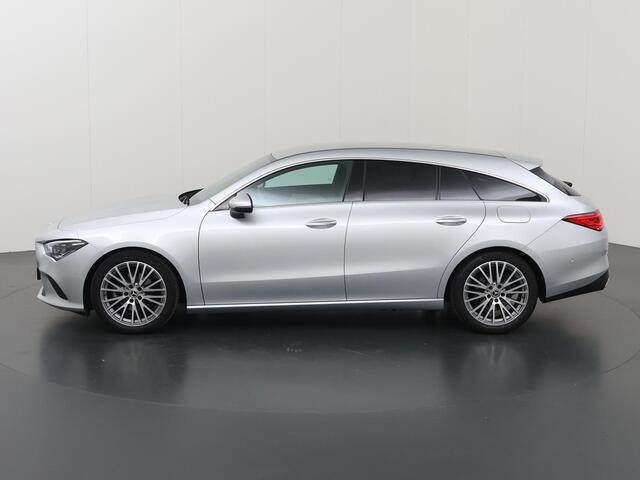 Mercedes-Benz CLA-KLASSE Shooting Brake 180 Luxury Line | Stoelverwarming | Premium Pack | Distronic | Multibeam | Achteruitrijcamera |