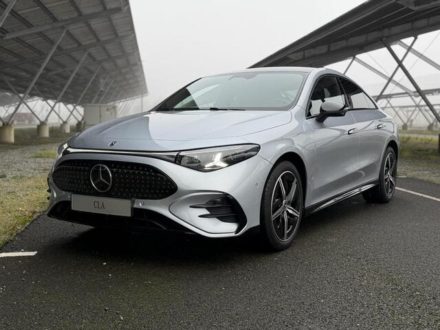 Mercedes-Benz CLA-KLASSE 250+ Launch Edition 85 kWh | Night | Panoramadak | Stoelverwarming | DISTRONIC | Achteruitrijcamera | Dodehoekassistent | Trekhaak |