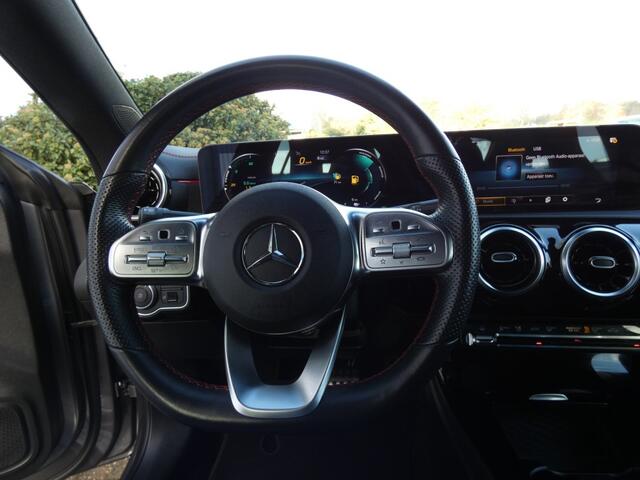 Mercedes-Benz CLA-KLASSE 250 E AMG Automaat,Led,Camera,Stoelverw,DealerOH