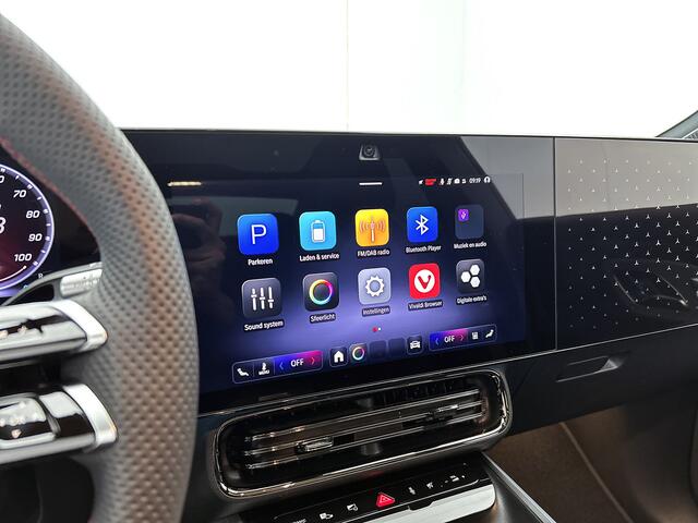 Mercedes-Benz CLA-KLASSE 250+ Launch Edition 85 kWh | Nightpakket | Multibeam LED | Panoramadak | Warmtepomp | Memorypakket voorstoelen | Adaptieve Cruisecontrol | Sierdelen aluminium | Smartphone integratiepakket |