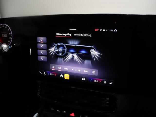 Mercedes-Benz CLA-KLASSE 250+ Launch Edition 85 kWh | Night | Panoramadak | Stoelverwarming | DISTRONIC | Achteruitrijcamera | Dodehoekassistent | Trekhaak |