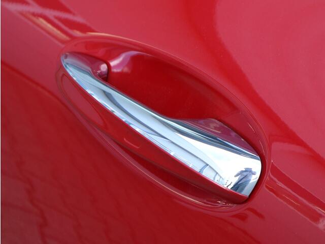 Mercedes-Benz CLA-KLASSE Shooting Brake 180 Star Edition AMG Line | Panoramadak | Navigatie | Multispaak | LED | Camera | Automaat