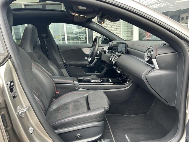Mercedes-Benz CLA-KLASSE 200 Business Solution AMG | Memorypakket | Stoelverwarming | Panoramadak