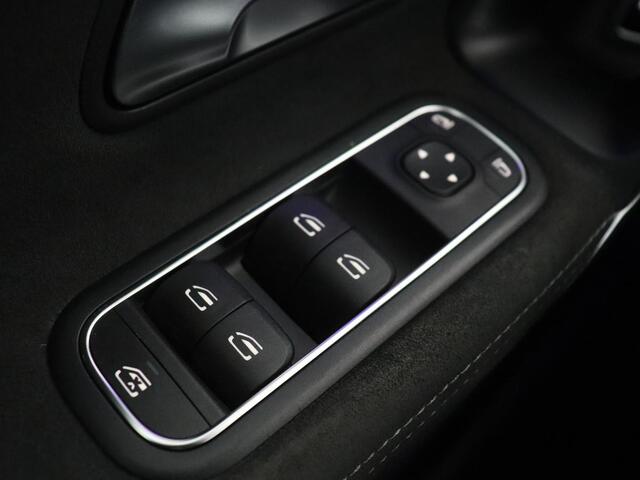 Mercedes-Benz CLA-KLASSE 250e AMG Line | Stoelverwarming | Carplay | Trekhaak | Leder/Alcantara | Navigatie | Full LED | Park Assist | Sfeerverlichting | Climate control | Cruise control | PHEV | Plug In