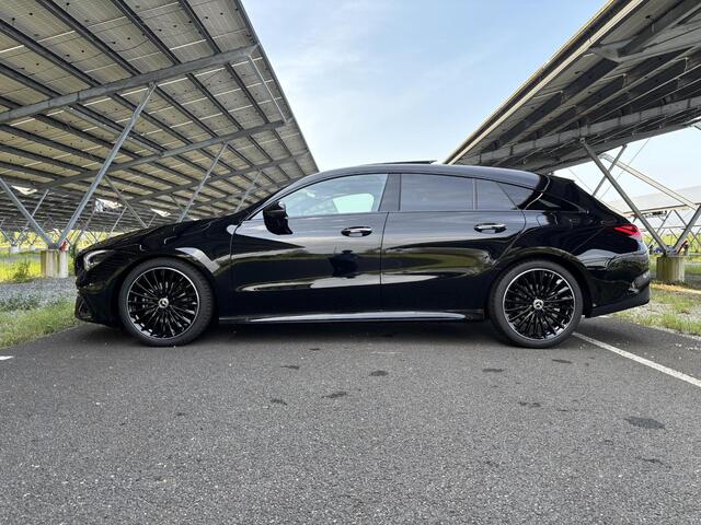 Mercedes-Benz CLA-KLASSE Shooting Brake 180 Business Solution AMG | Night | Panoramadak | AMG Line Plus | Head-up display | 360 camera | Sfeerverlichting |