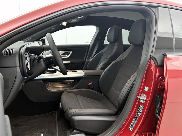 Mercedes-Benz CLA-KLASSE 250+ Launch Edition 85 kWh | Smartphone integratie | Multibeam LED | Memorypakket | Adaptieve Cruisecontrol | Nightpakket | Warmtepomp | Panoramadak | Sierdelen aluminium |