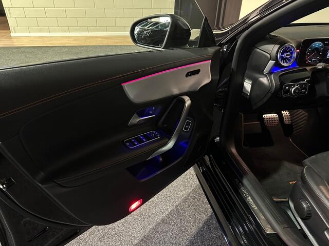 Mercedes-Benz CLA-KLASSE 180 BUS. SOL. AMG l PANO l BURMEST l ORANGE ED l STOELVERW l SFEER l