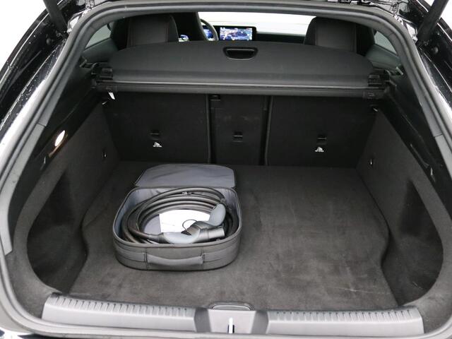 Mercedes-Benz CLA-KLASSE Shooting Brake 250 e Star Edition AMG Line | Night Pakket | Sfeerverlichting | Ledkoplampen | Apple CarPlay | Keyless-Go | Inclusief 24 maanden MB Certified garantie voor Europa.