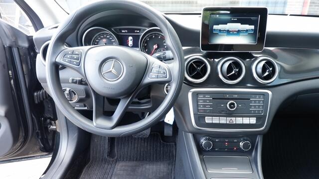 Mercedes-Benz CLA-KLASSE 200 Ambition Navi/Led/1e eig/Cruise