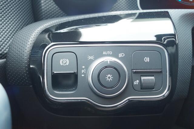 Mercedes-Benz CLA-KLASSE Shooting Brake 200 163pk Business Solution Pro -LEER-