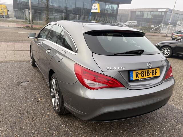 Mercedes-Benz CLA-KLASSE Shooting Brake 180 Business Solution AMG