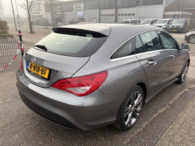 Mercedes-Benz CLA-KLASSE Shooting Brake 180 Business Solution AMG
