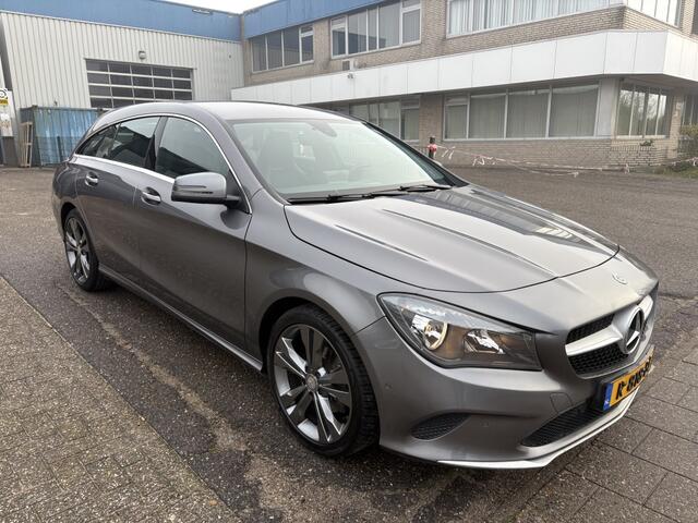 Mercedes-Benz CLA-KLASSE Shooting Brake 180 Business Solution AMG