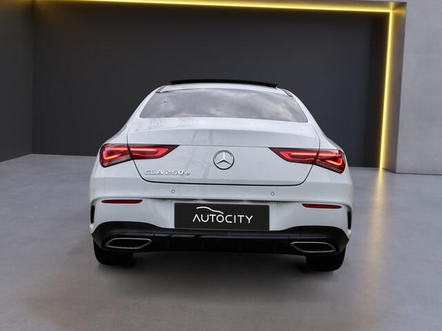 Mercedes-Benz CLA-KLASSE 250 e AMG Line l Pano l Camera l Night pakket