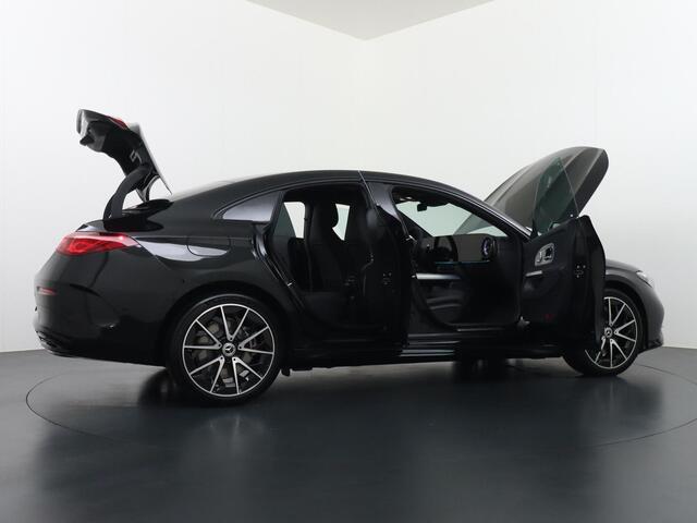 Mercedes-Benz CLA-KLASSE 250+ Launch Edition 85 kWh Accu | Memorystoelen | Warmtepomp | Multibeam Led | Stoelverwarming Voorin | Distronic Cruise Control | Achteruitrijcamera | Nightpakket | Dodehoekassistent