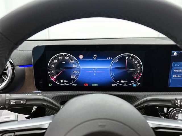 Mercedes-Benz CLA-KLASSE Shooting Brake 250 e Business Solution AMG | Nightpakket | Panoramaschuifdak | Advanced sound system | Stoelverwarming voorstoelen | Multibeam LED | Smartphone integratie | KEYLESS-GO comfortpakket |