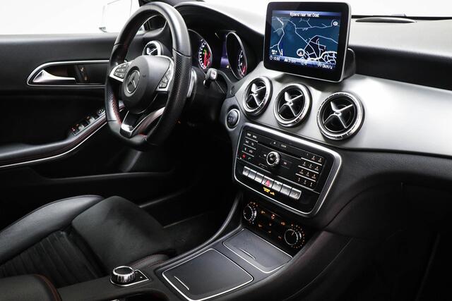 Mercedes-Benz CLA-KLASSE Shooting Brake 180 AMG-Line | PANORAMADAK | DAB | APPLE | STOELVERWARMING | CAMERA