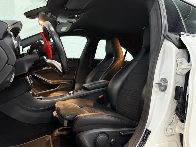 Mercedes-Benz CLA-KLASSE 180 *Camera*Cruise*Stoelverwarming*