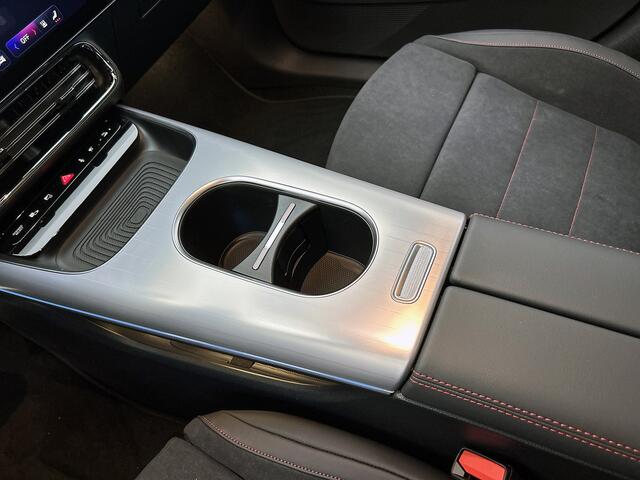 Mercedes-Benz CLA-KLASSE 250+ Launch Edition 85 kWh | Smartphone integratie | Warmtepomp | Nightpakket | Memorypakket | Antidiefstal pakket URBAN GUARD | Adaptieve Cruisecontrol | Multibeam LED |