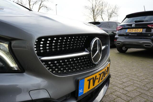 Mercedes-Benz CLA-KLASSE 180 BUSSENISS. SOL. AMG LINE-ALL IN PRIJS- Camera- Navi-