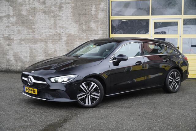 Mercedes-Benz CLA-KLASSE Shooting Brake 180 Automaat! Business Solution BJ2021 Lmv 17" | Led V+A | Pdc | Navi | Elek. trekhaak | Elek. achterklep | Achteruitrijcamera | Virtual cockpit | Climate control | Cruise control | Verwarmde voorstoelen | Sportstoelen | Zwarte hemel | Geti
