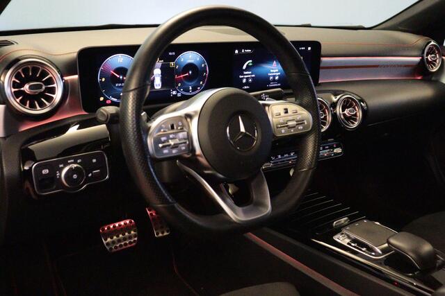 Mercedes-Benz CLA-KLASSE 250 Premium Orange Edition | NAVI | CAMERA + PDC | SCHUIF / KANTELDAK | STOELVERW | AMBIENT LIGHT |
