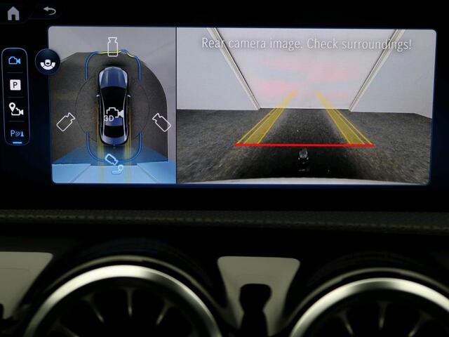 Mercedes-Benz CLA-KLASSE 250 e Business Solution AMG Trekhaak | AMG Line | Night Pakket | Panorama Schuif-Kanteldak | 19 Inch AMG velgen. Inclusief 24 maanden MB Certified garantie voor Europa.