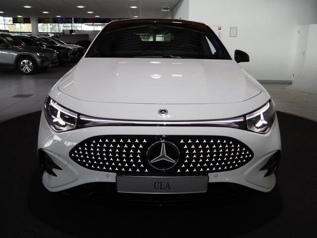 Mercedes-Benz CLA-KLASSE 250+ Launch Edition 85 kWh | Night | Panoramadak | DISTRONIC | Achteruitrijcamera | Dodehoekassistent |