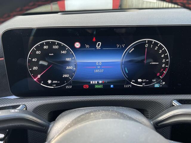 Mercedes-Benz CLA-KLASSE 250 e AMG Line FACELIFT 19"/Panoramadak/Matrix LED/Burmester/360 camera/Stoelverwarming + memory/Apple Carplay & Android Auto