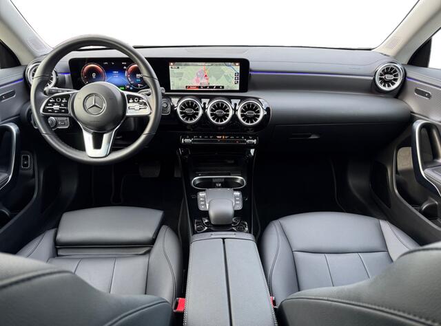 Mercedes-Benz CLA-KLASSE CLA 250 e Advantage I Widescreen I Ambient Light AUTOMATIC