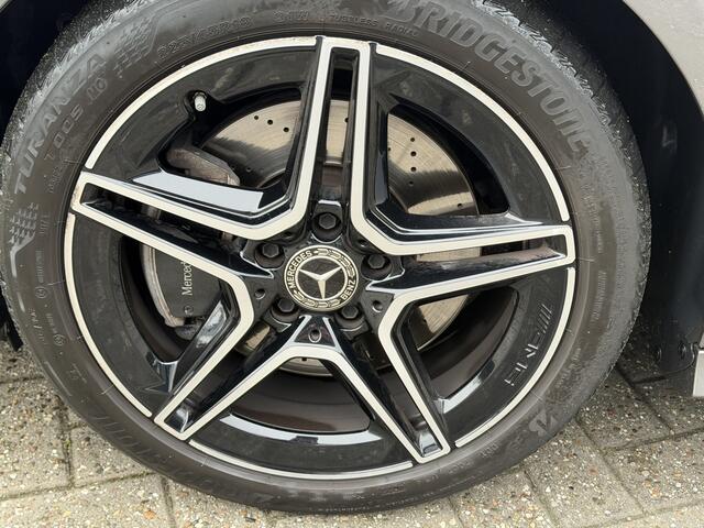 Mercedes-Benz CLA-KLASSE 200 Premium Plus AMG Line Pano-Dak | Keyless | Night | 360-Camera | HUD