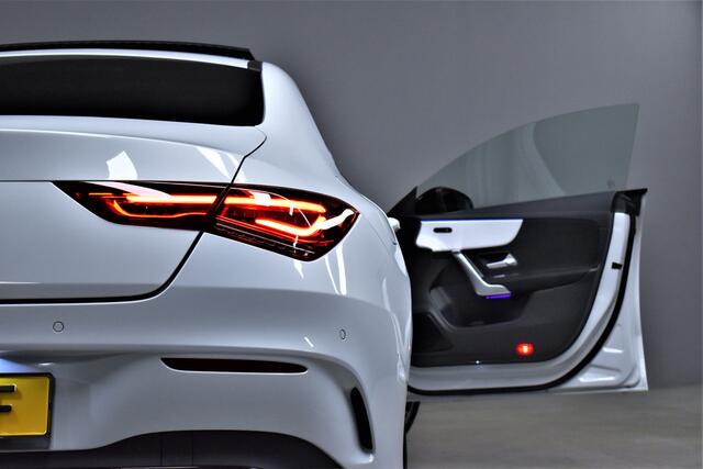 Mercedes-Benz CLA-KLASSE 250 e 218pk AMG-Line Limited 1e Eig. Dealer OH Pano/Sfeer/Virtual/Camera/Navi/Stoelverw./Pdc/Cruise/Lmv19"