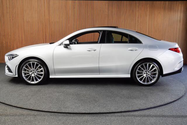 Mercedes-Benz CLA-KLASSE 250 e AMG Line Panodak Navi Leer Camera PTS Ambient Stoelverwarming LM velgen BTW auto