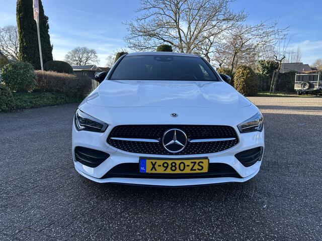 Mercedes-Benz CLA-KLASSE 250 e AMG Line
