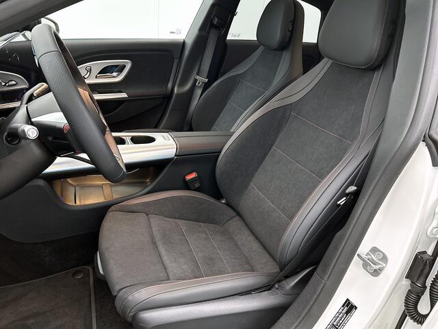 Mercedes-Benz CLA-KLASSE 180 Business Solution AMG | Premium pakket | Nightpakket | Trekhaak | MBUX Superscreen | Adaptieve cruisecontrol | Memorypakket | THERMOTRONIC | KEYLESS-GO comfortpakket |