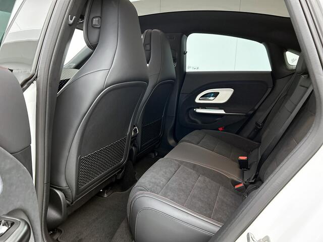 Mercedes-Benz CLA-KLASSE 250+ Launch Edition 85 kWh | Warmtepomp | Memorypakket | Panoramadak | Adaptieve Cruisecontrol | Smartphone integratie | Multibeam LED | 19 inch AMG velgen | Sierdelen aluminium |