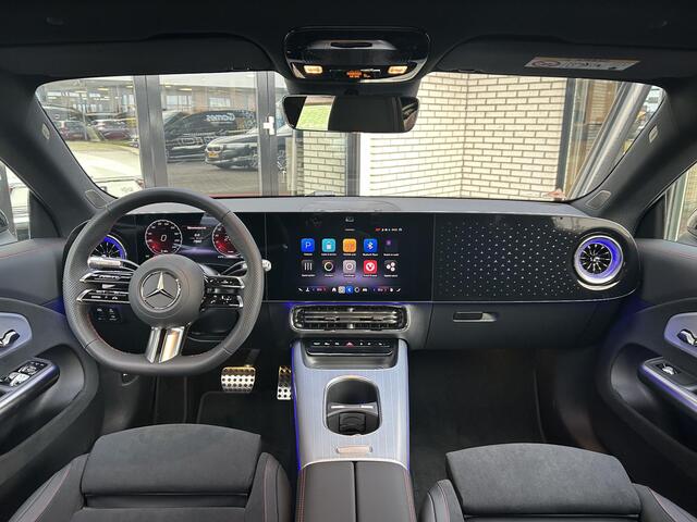 Mercedes-Benz CLA-KLASSE 250+ Launch Edition 85 kWh | Panoramadak | Adaptief Cruise Control | Stoelverwarming